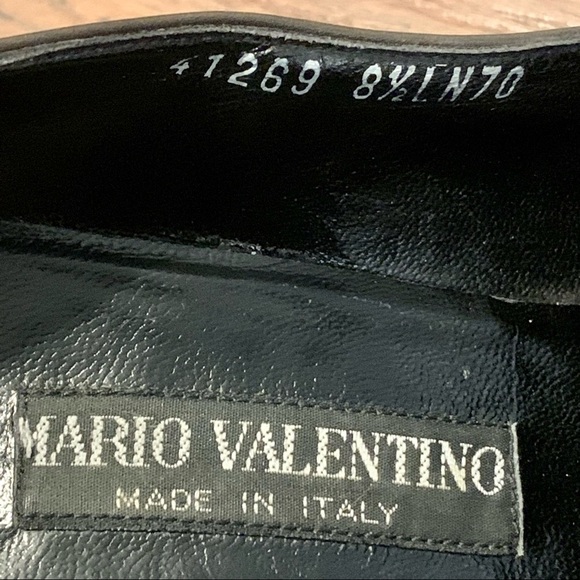Mario VALENTINO grey leather heels. Made in Italy. Size 7.5 - Picture 5 of 6